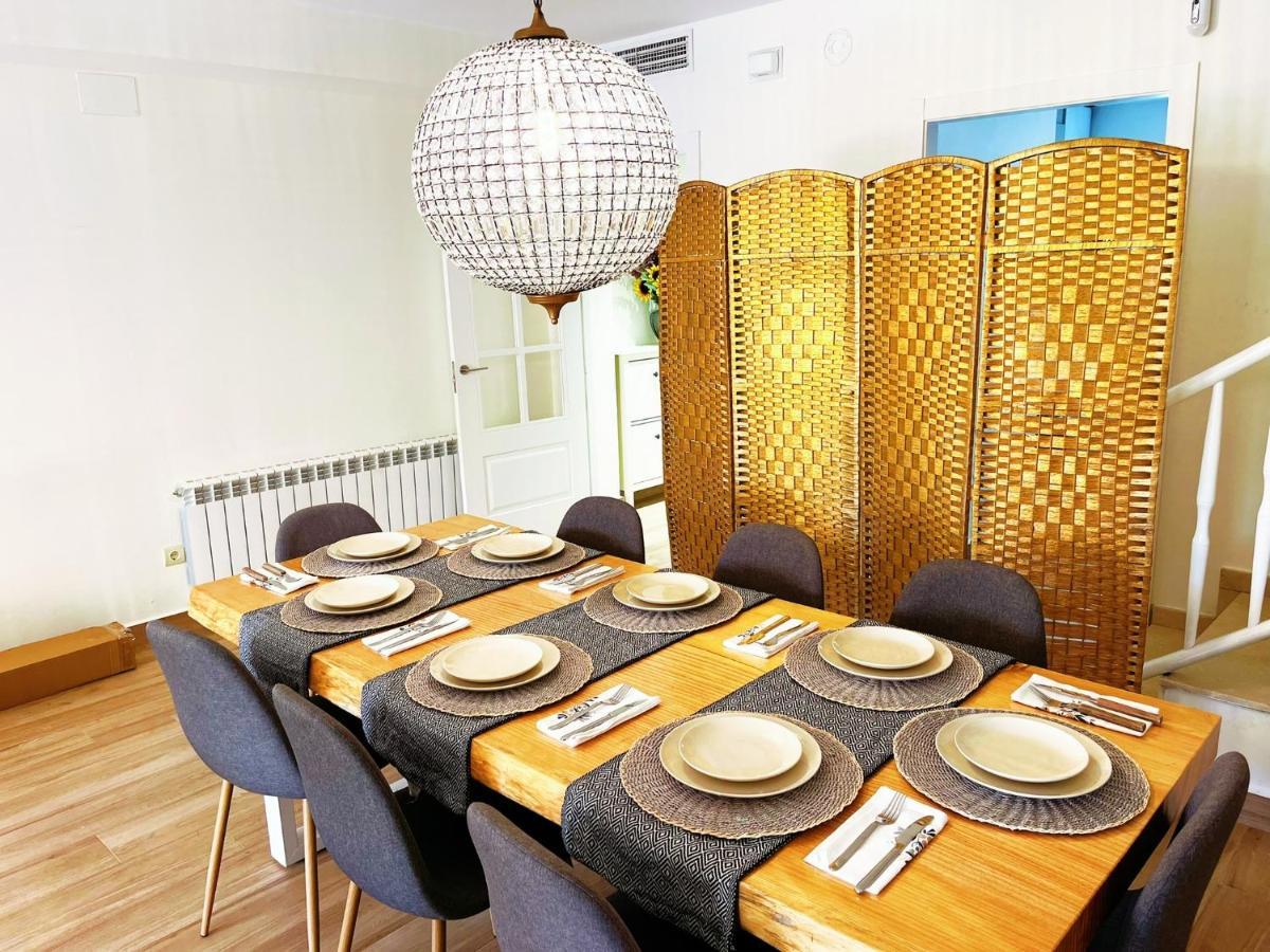 Cheerful Townhouse Center Sitges 5 Bedrooms Pool And Terrace ภายนอก รูปภาพ