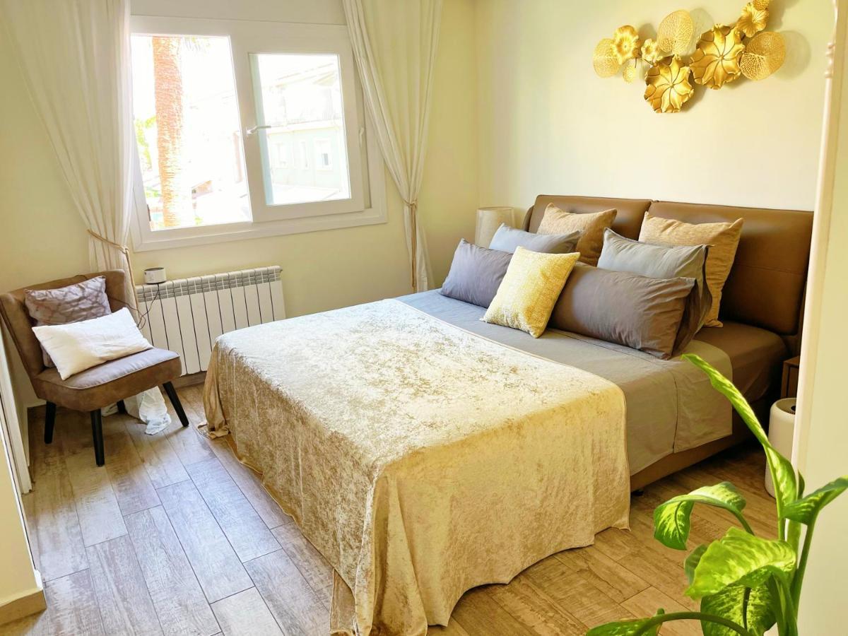 Cheerful Townhouse Center Sitges 5 Bedrooms Pool And Terrace ภายนอก รูปภาพ
