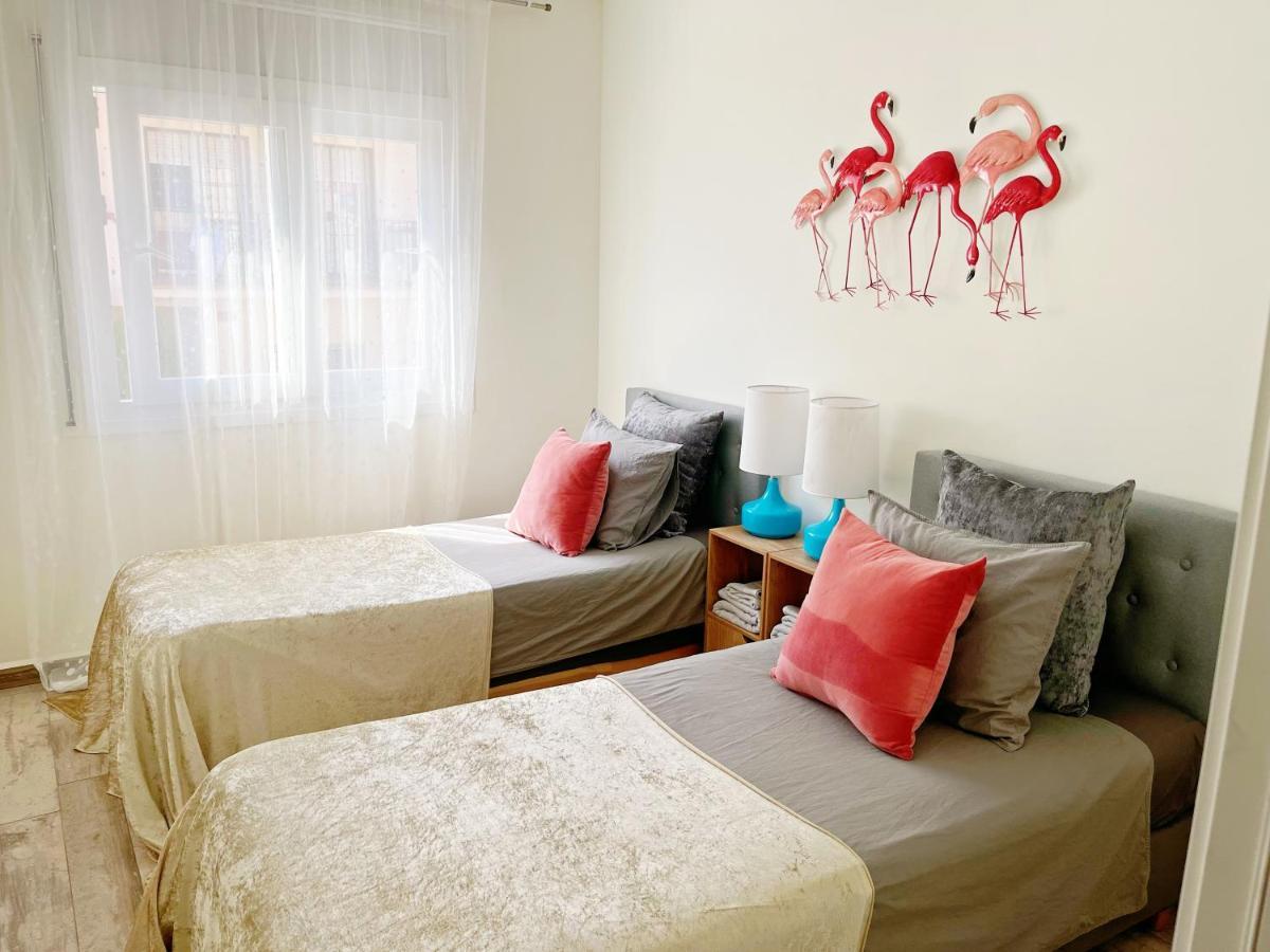 Cheerful Townhouse Center Sitges 5 Bedrooms Pool And Terrace ภายนอก รูปภาพ